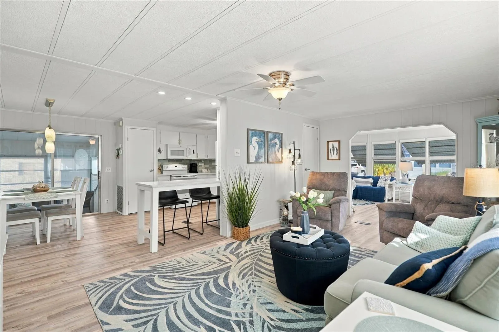 17 LAFITTE DR