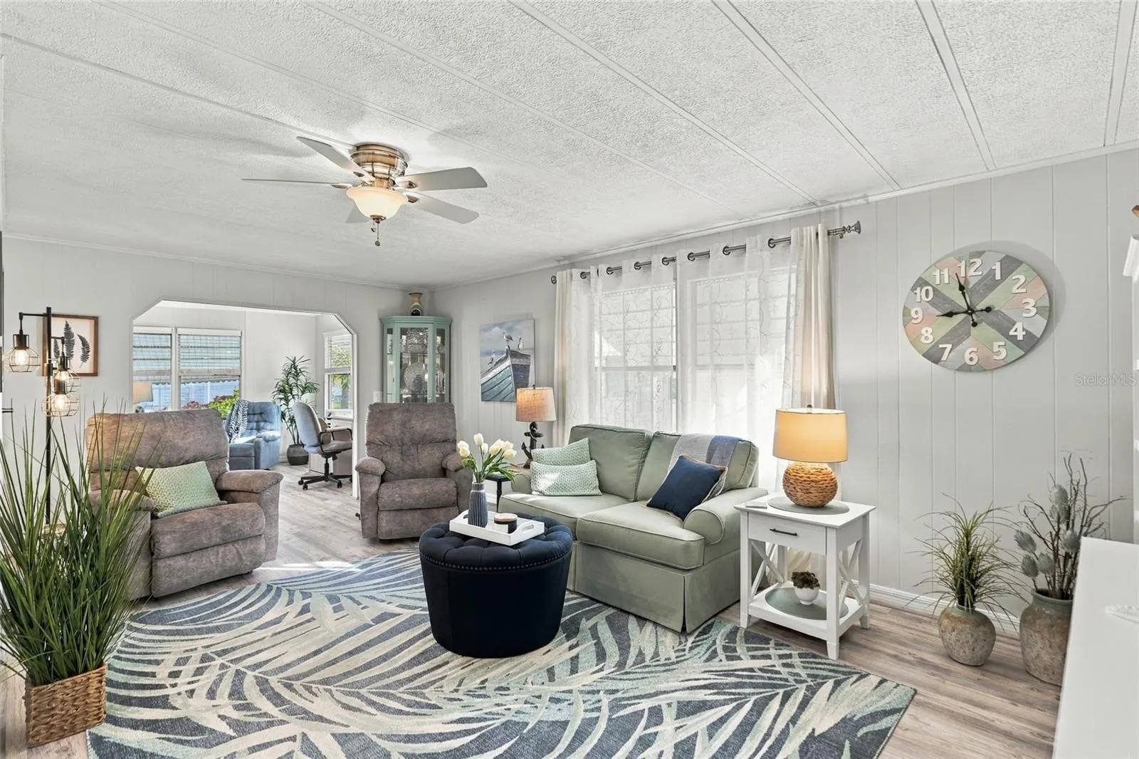 17 LAFITTE DR