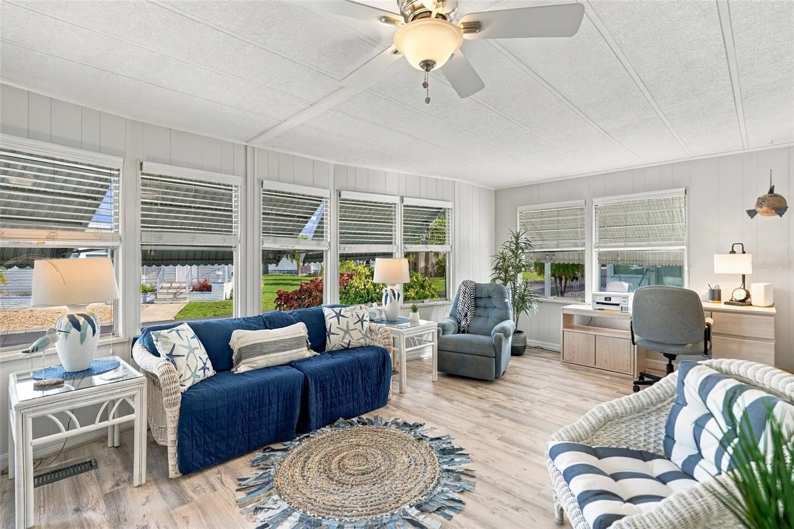 17 LAFITTE DR