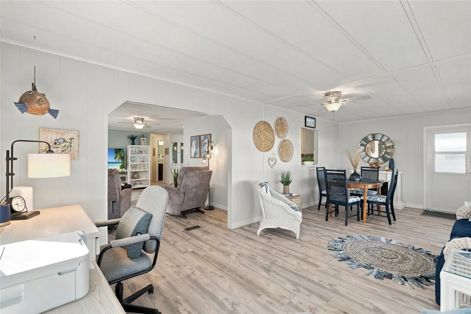 17 LAFITTE DR
