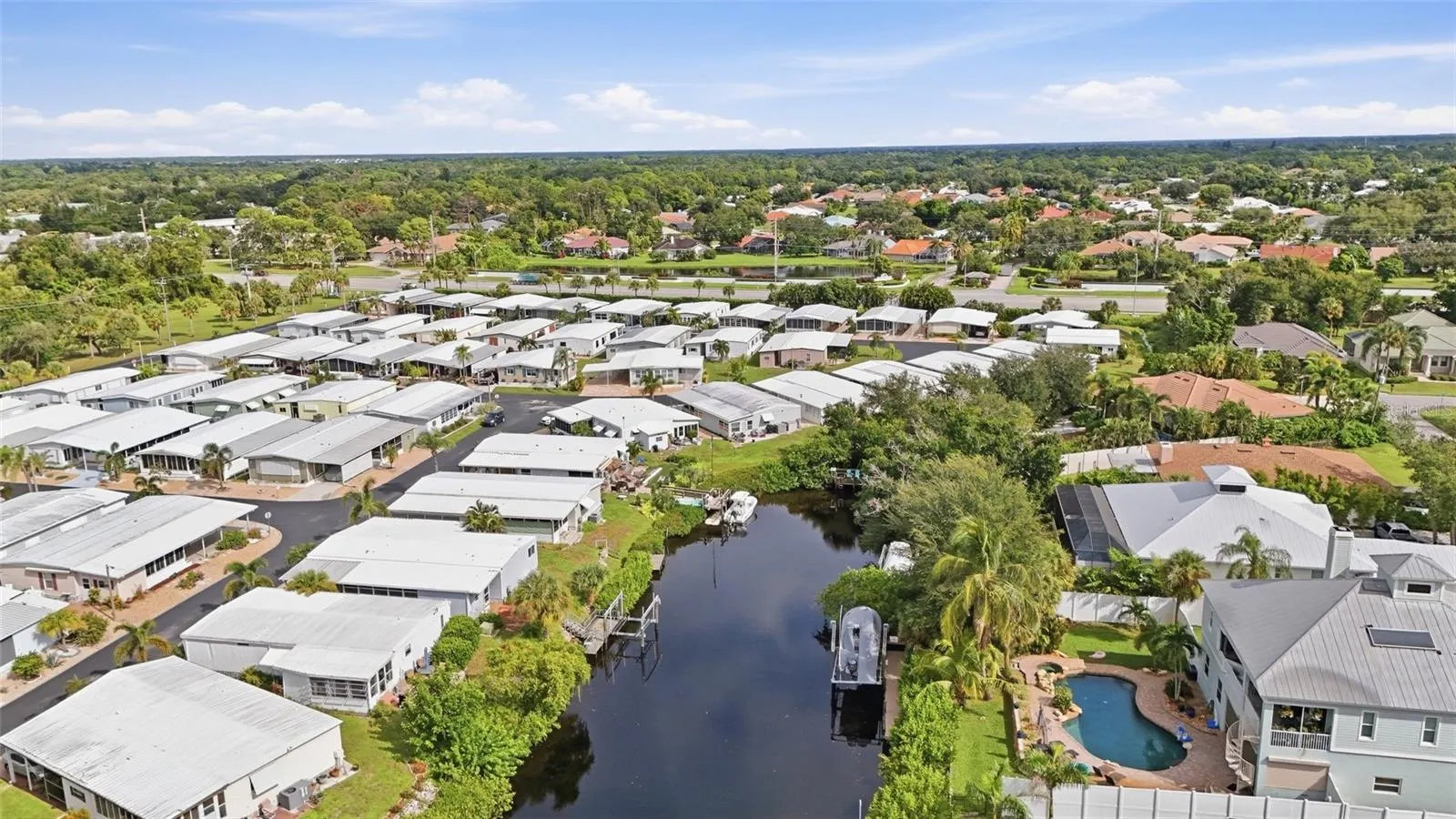 17 LAFITTE DR