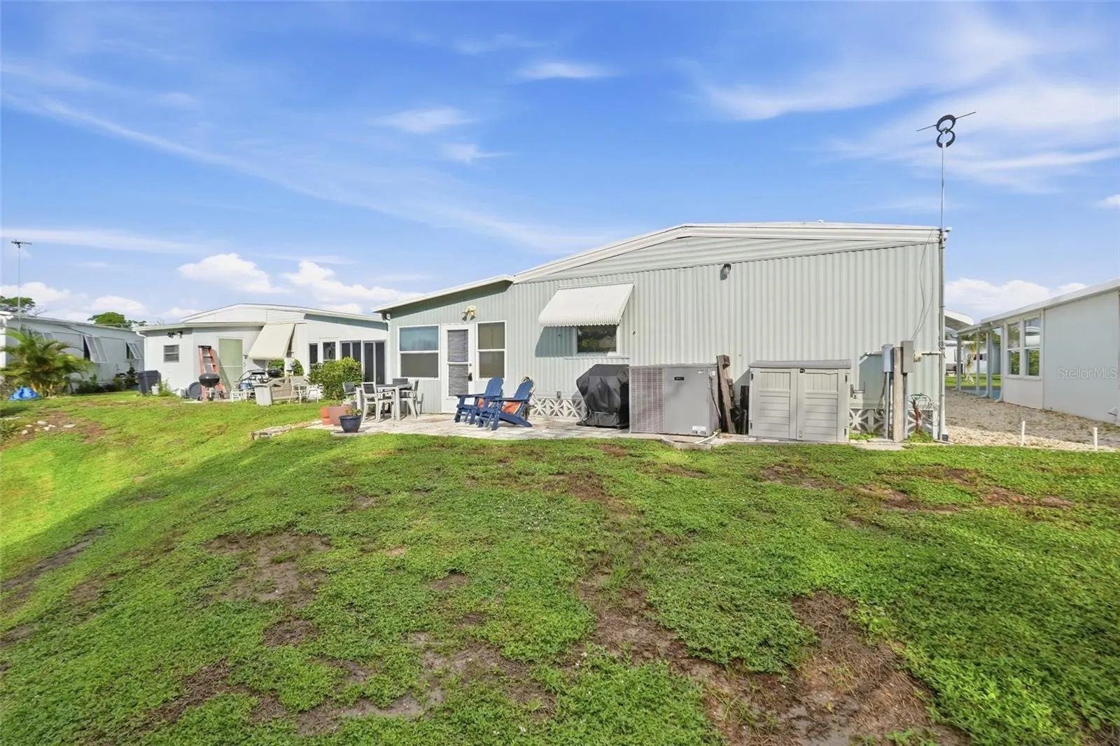 17 LAFITTE DR