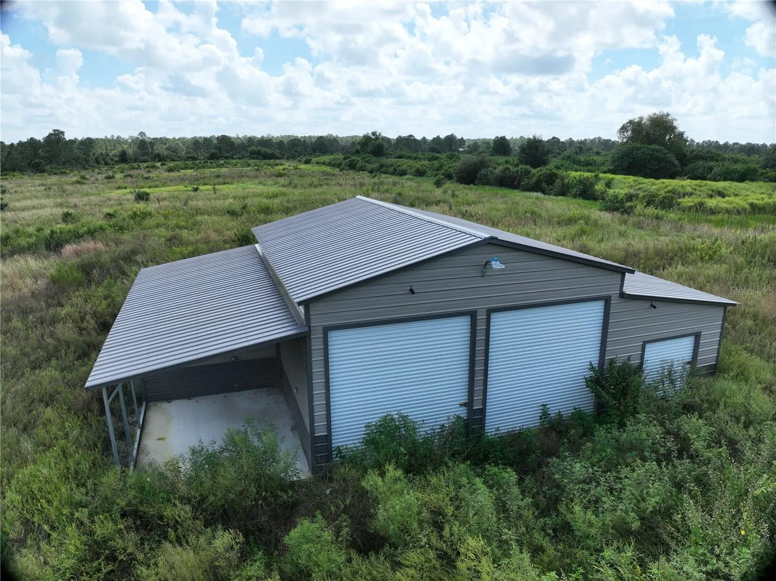 1359 LANTANA LN