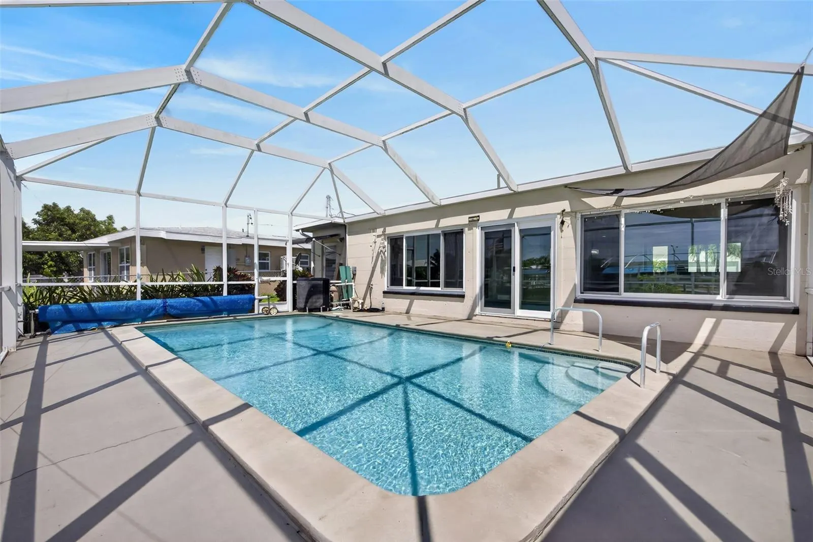 530 LINDLEY TER