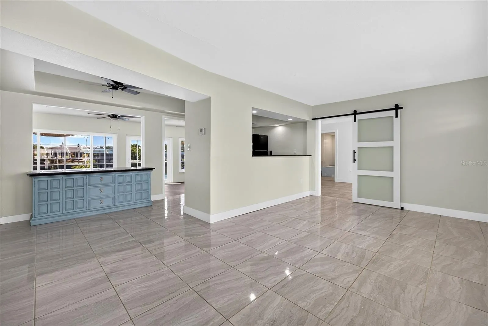 530 LINDLEY TER