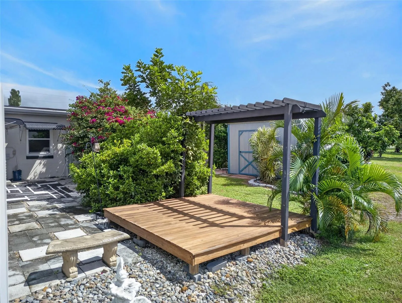 530 LINDLEY TER