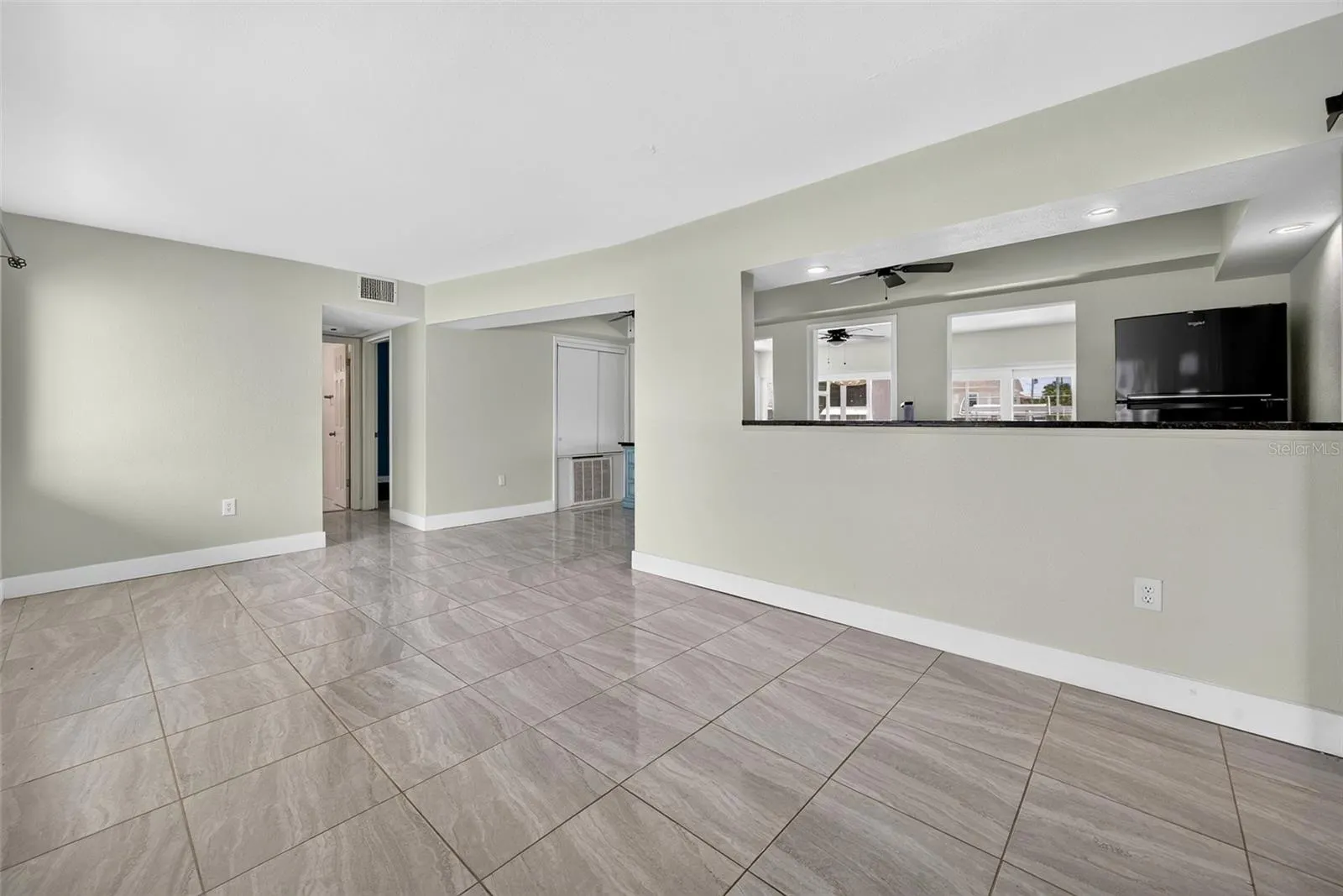 530 LINDLEY TER