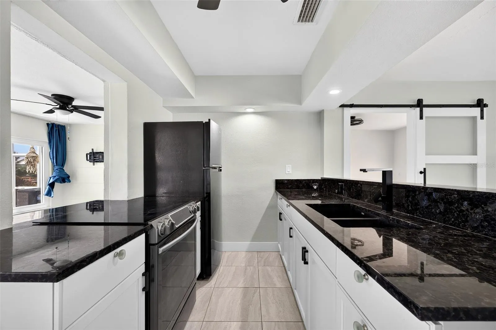 530 LINDLEY TER