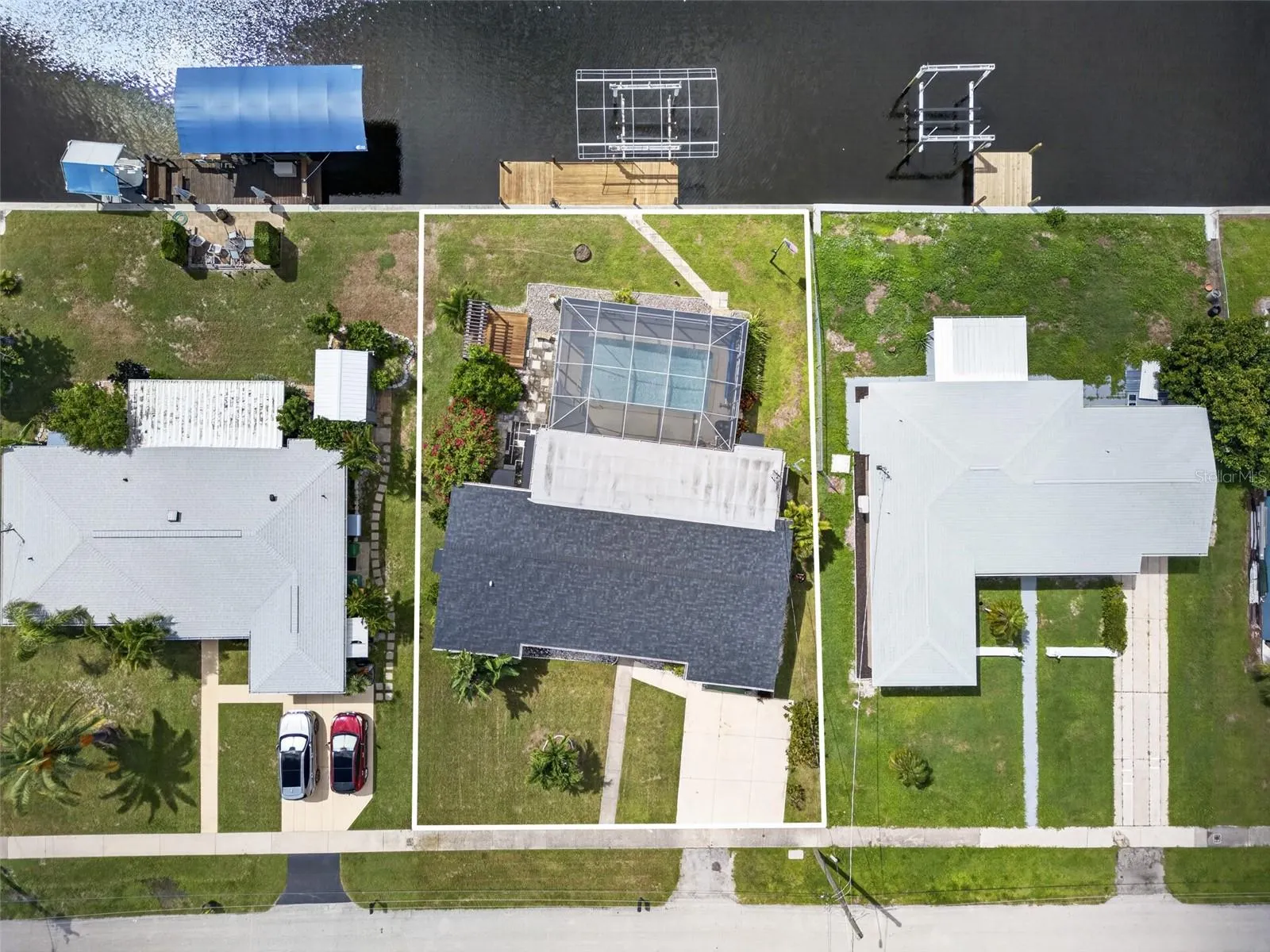 530 LINDLEY TER