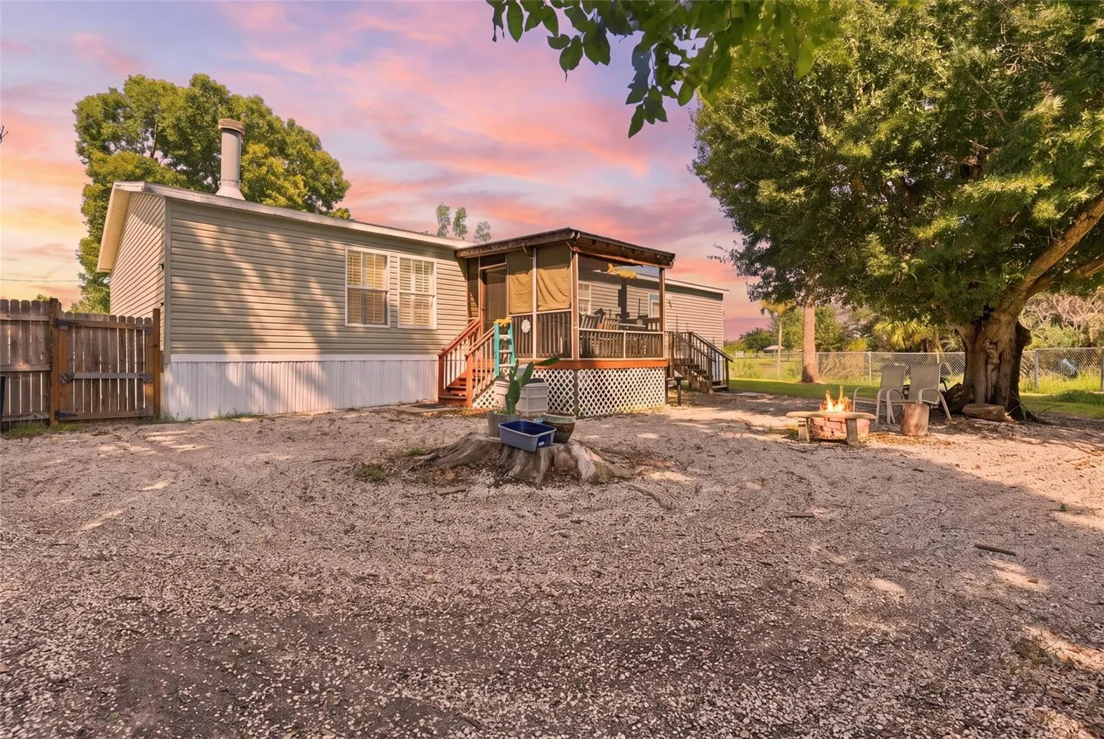 11806 SW SPRING LAKE DR
