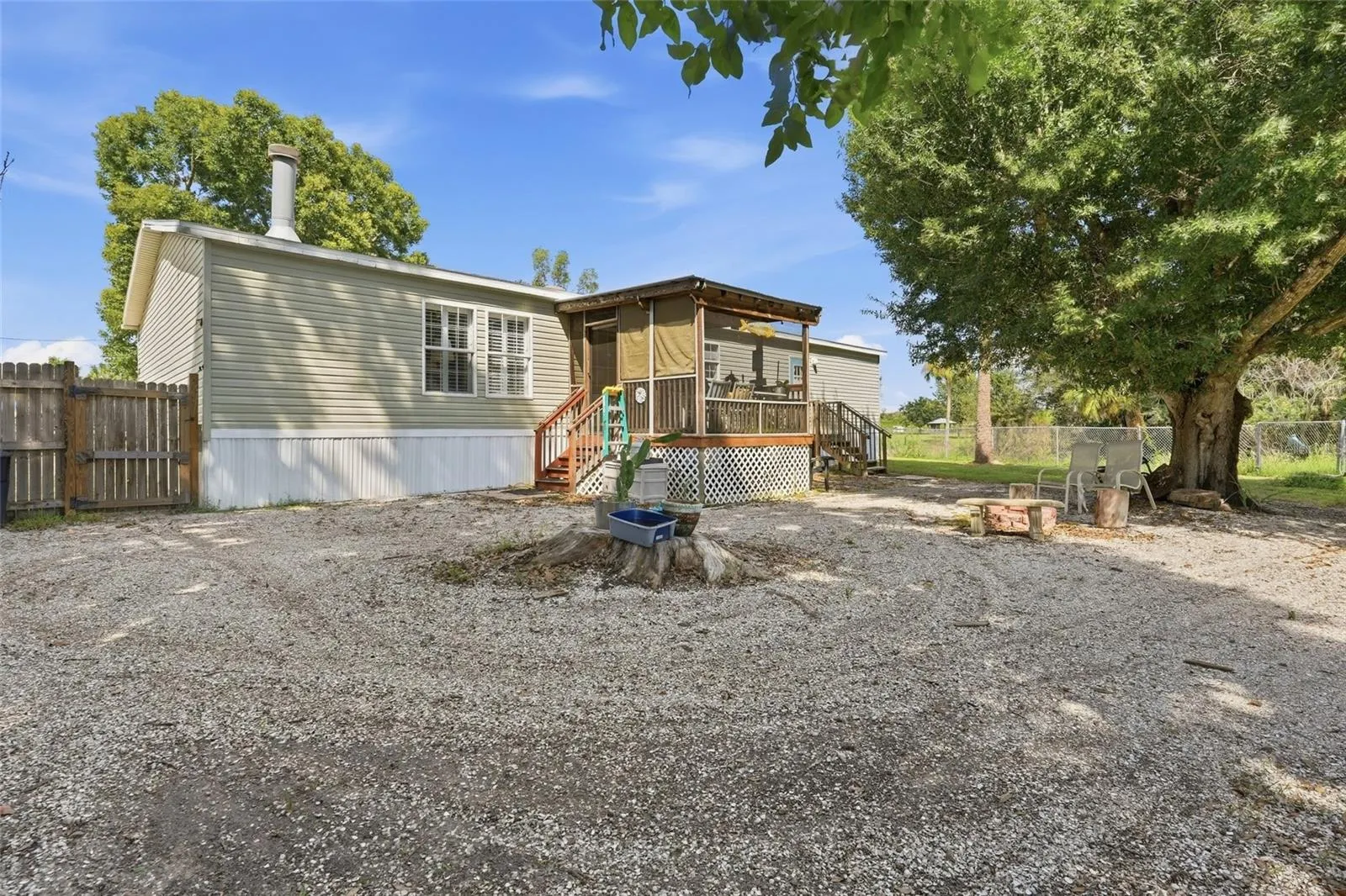 11806 SW SPRING LAKE DR