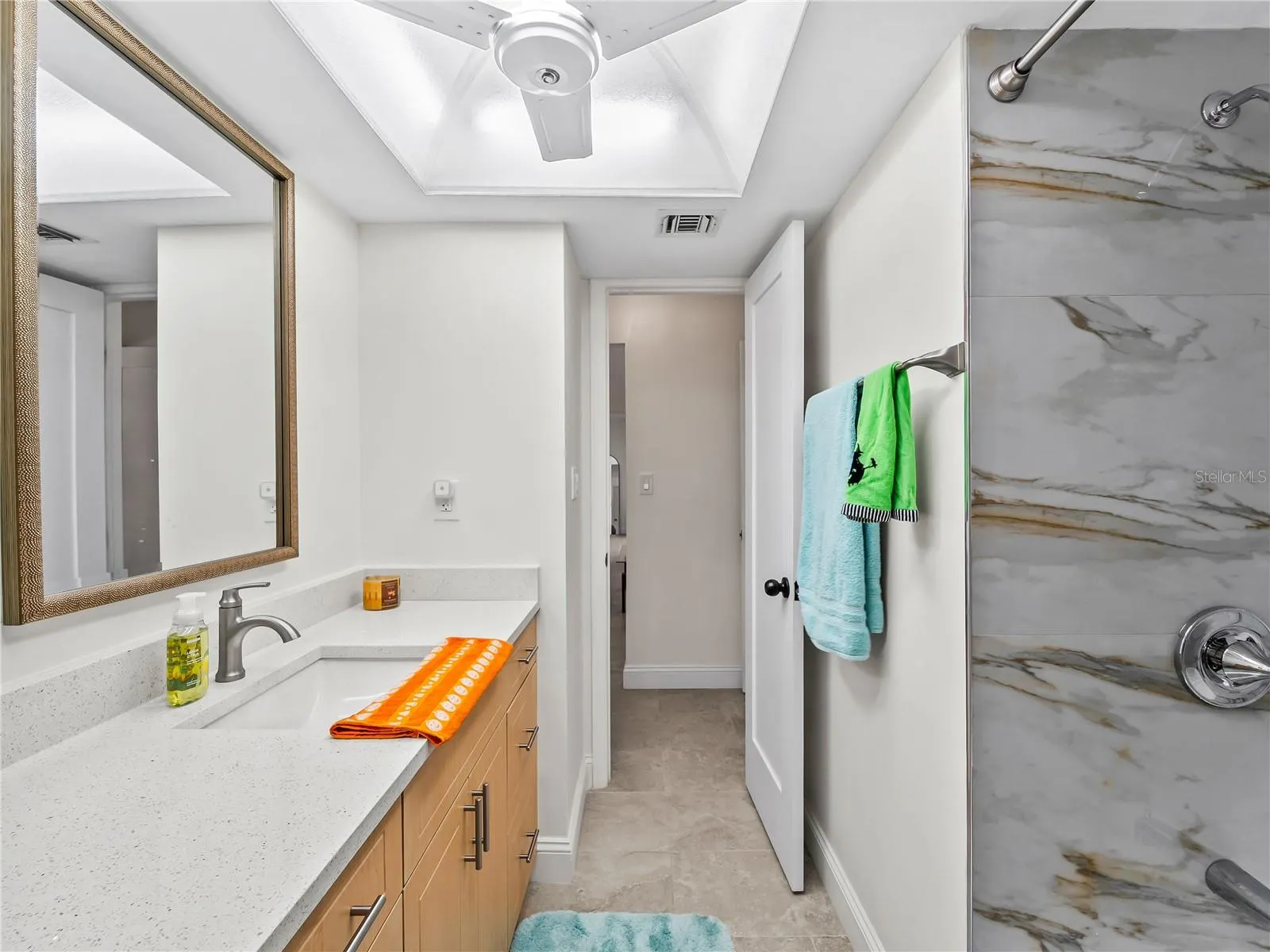 290 3RD ST W