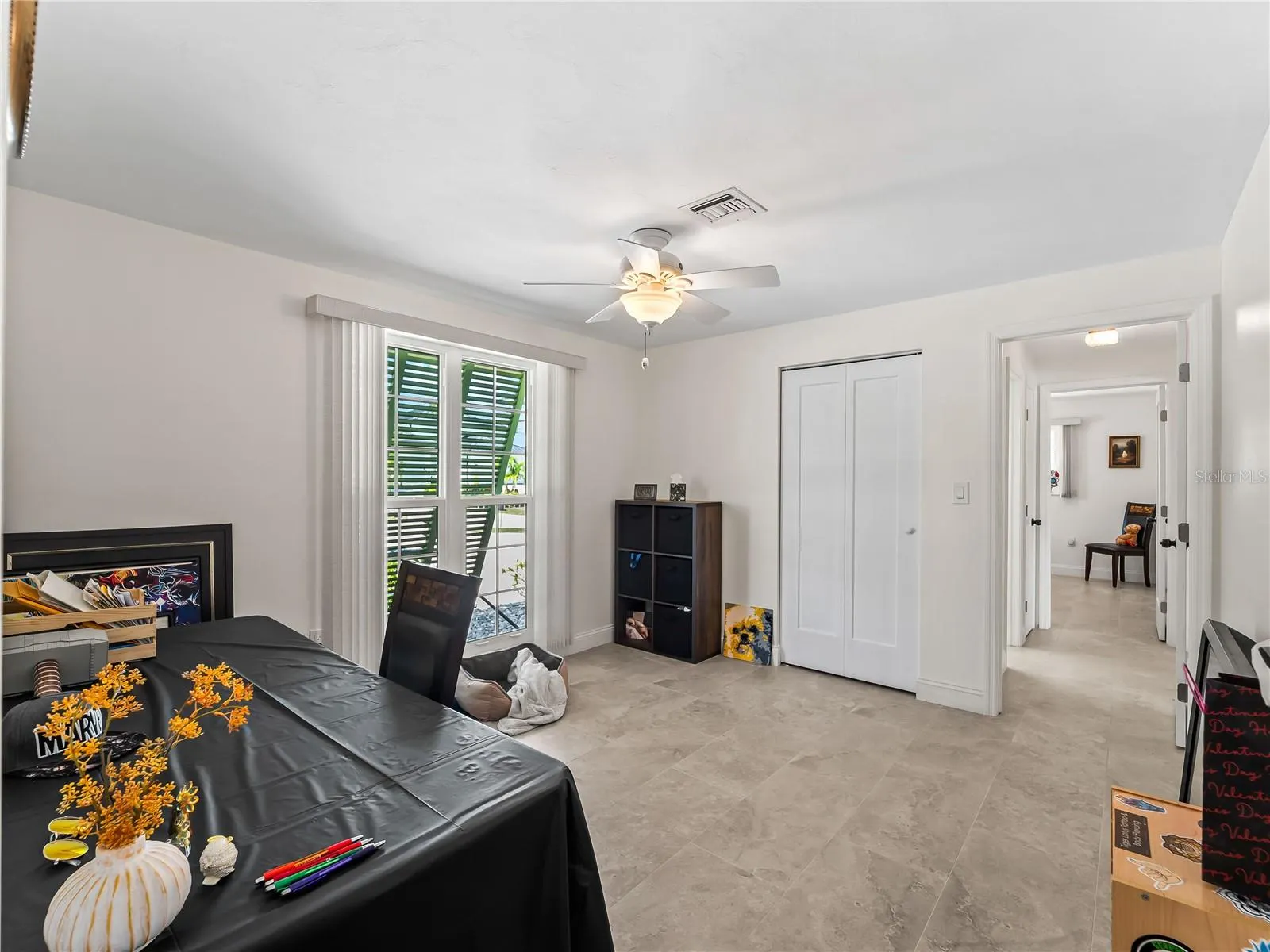 290 3RD ST W