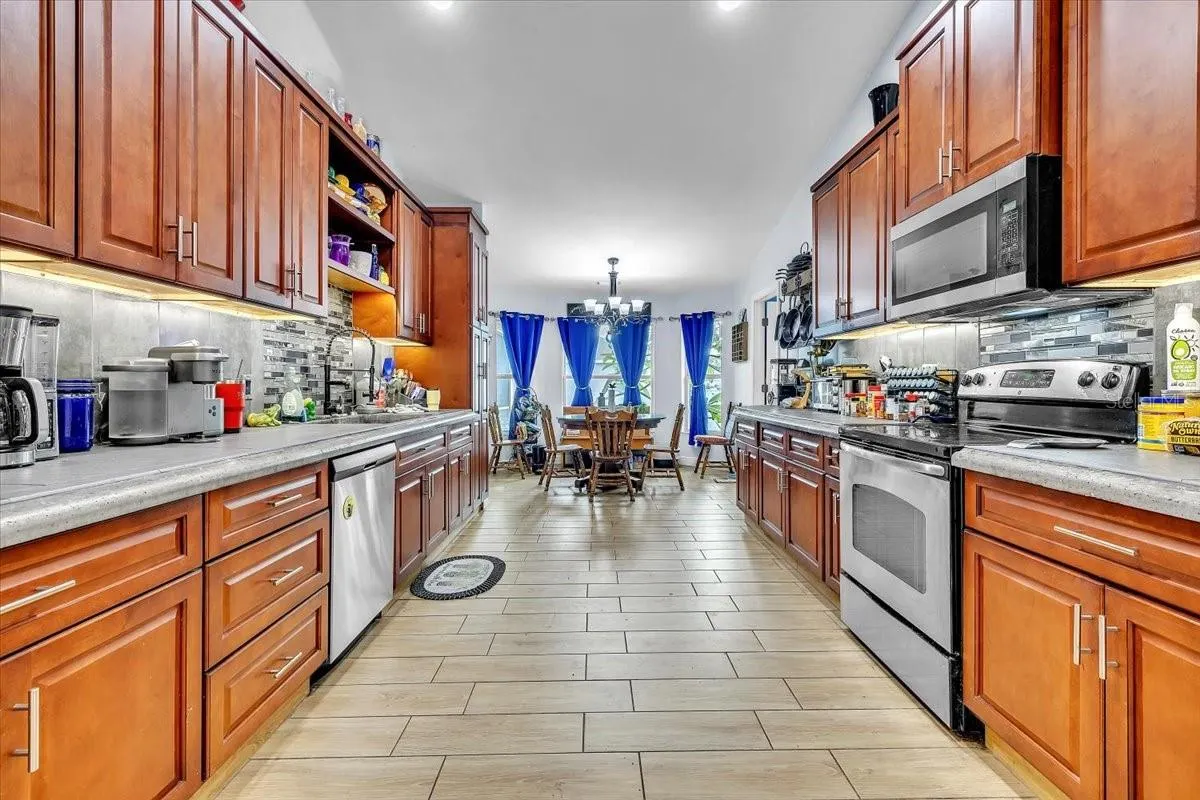 3409 ANDALUSIA BLVD