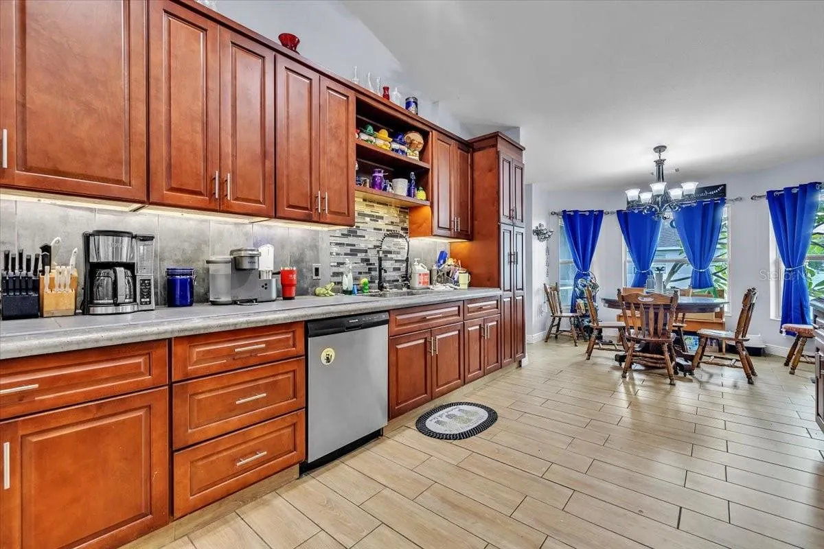 3409 ANDALUSIA BLVD