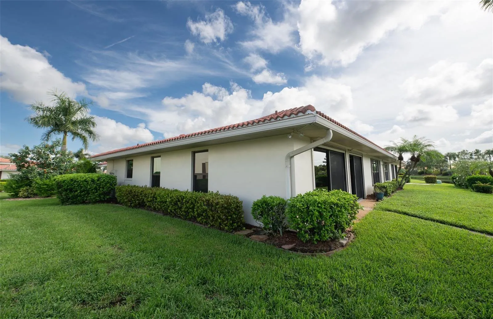 11409 SW COURTNEY DR