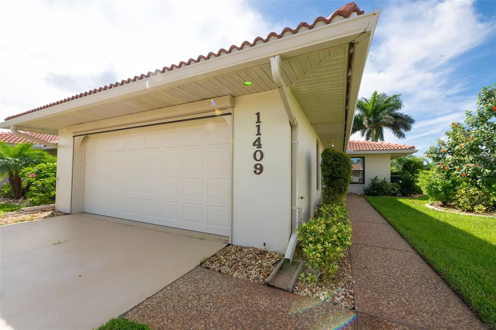 11409 SW COURTNEY DR