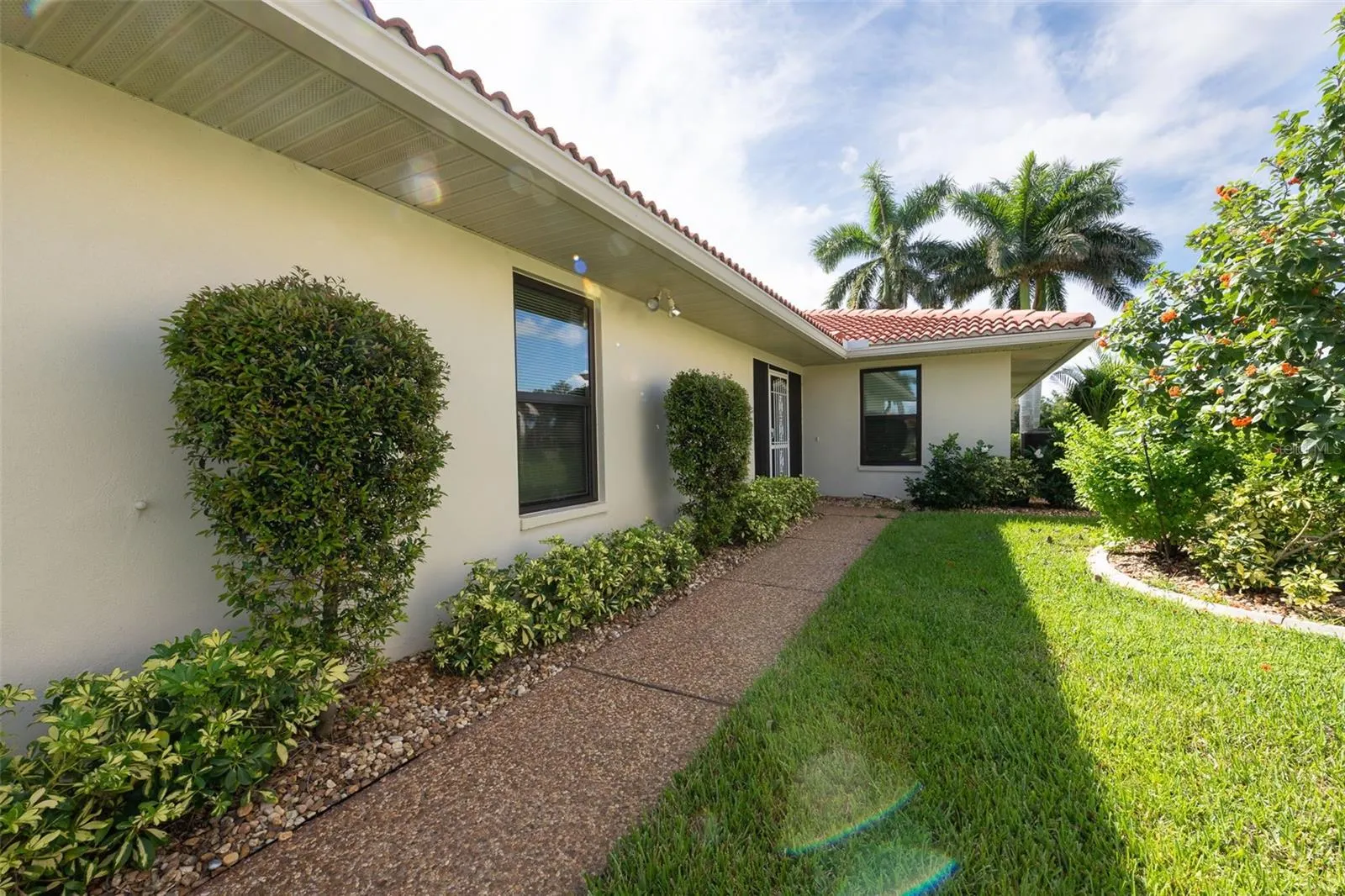 11409 SW COURTNEY DR