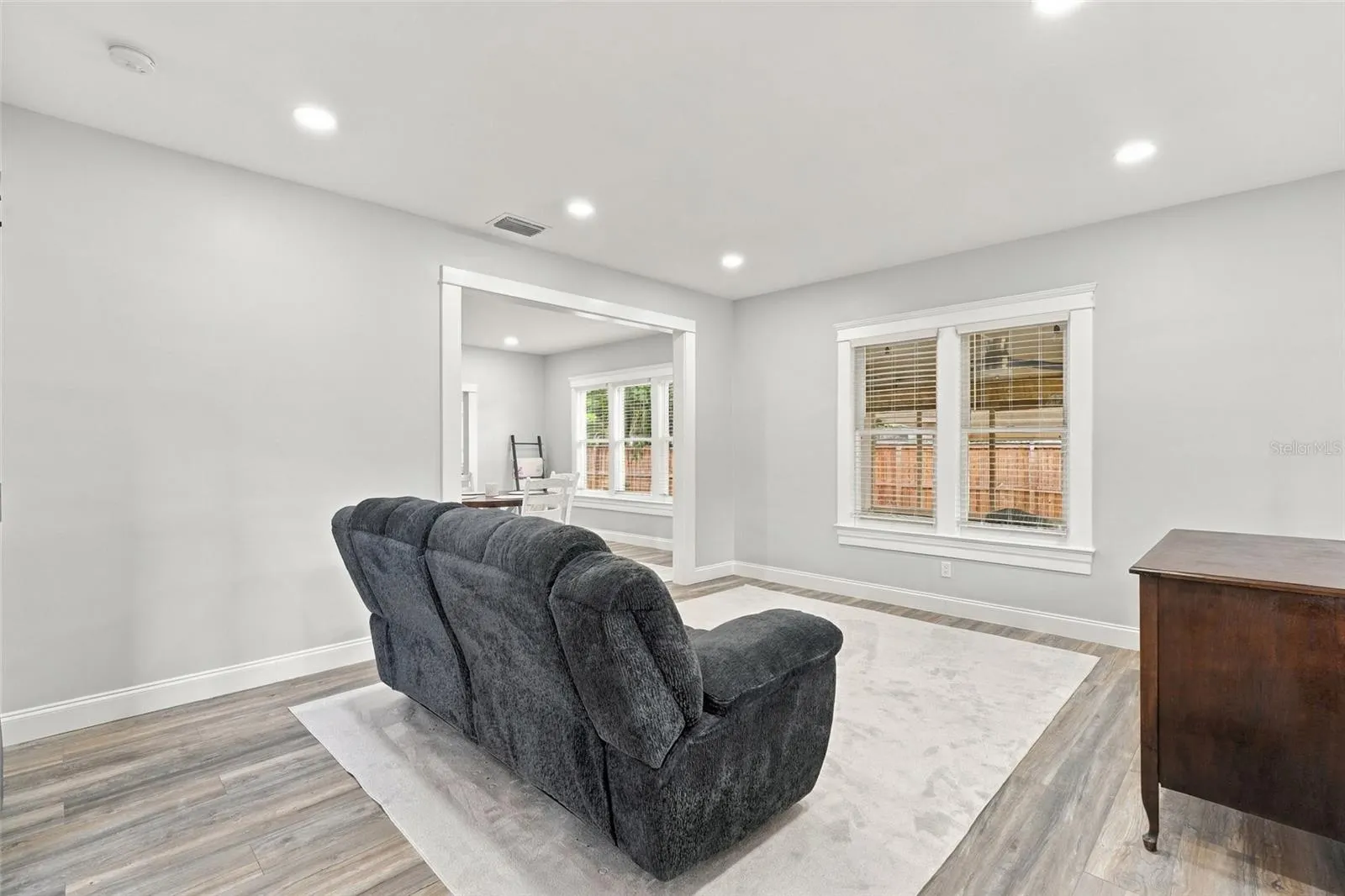 318 N MONROE AVE