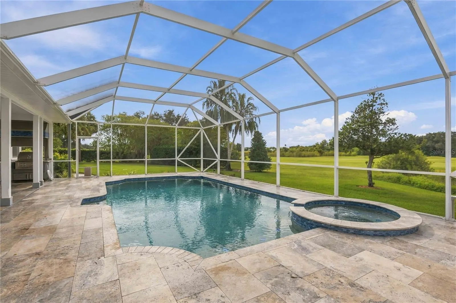 8543 SW AVIARY RD
