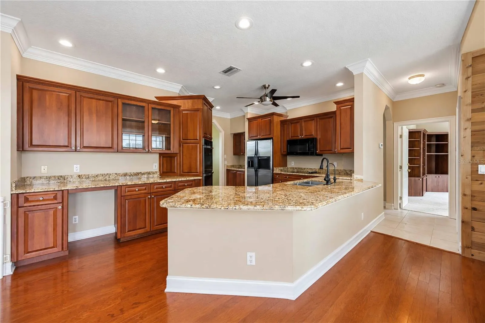 8543 SW AVIARY RD