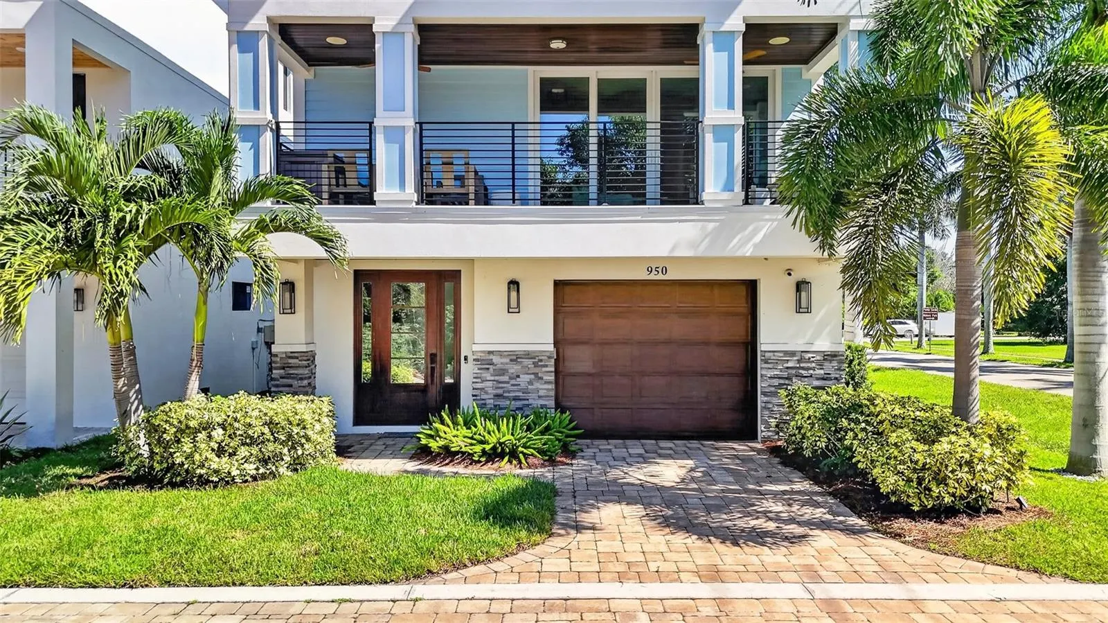 950 W OLYMPIA AVE