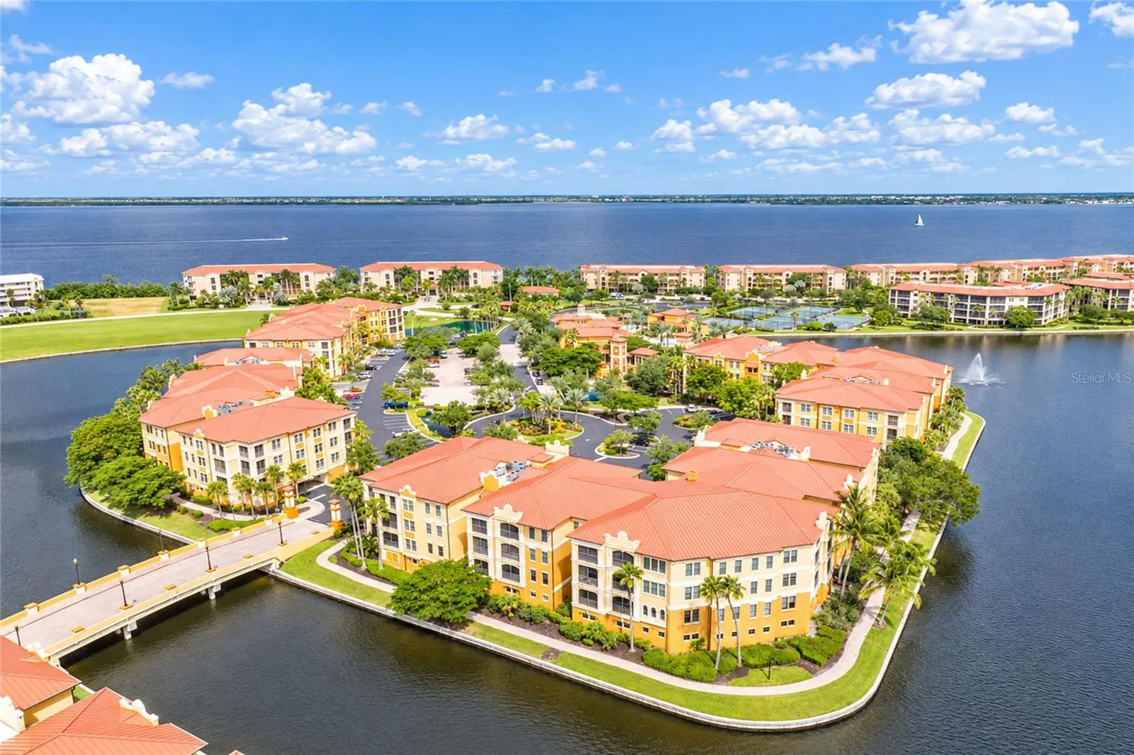 96 VIVANTE BLVD #211 #211