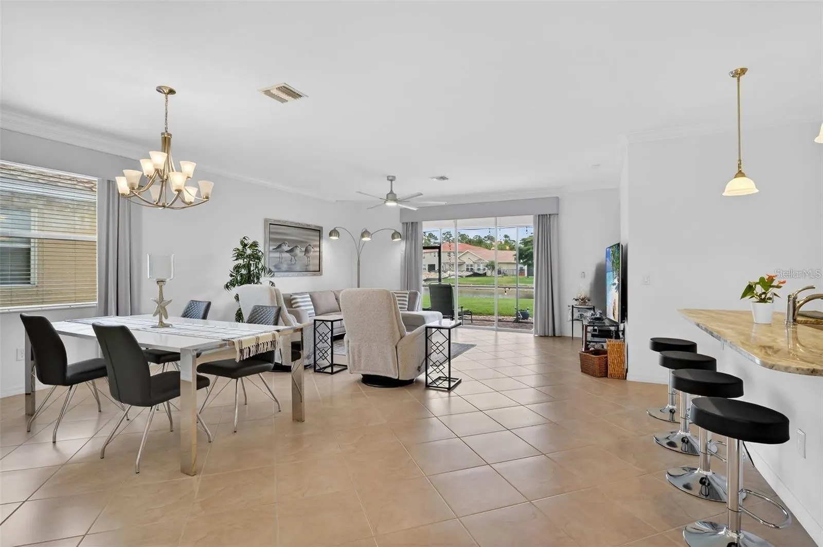 3535 DANDOLO CIR