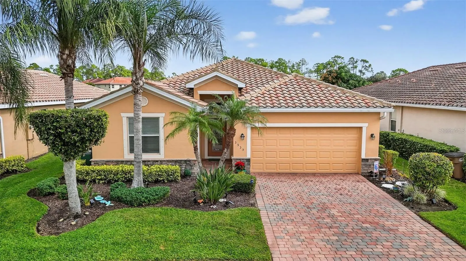 3535 DANDOLO CIR