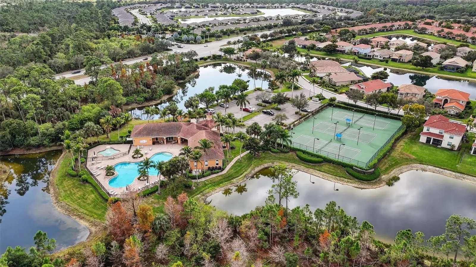 3535 DANDOLO CIR