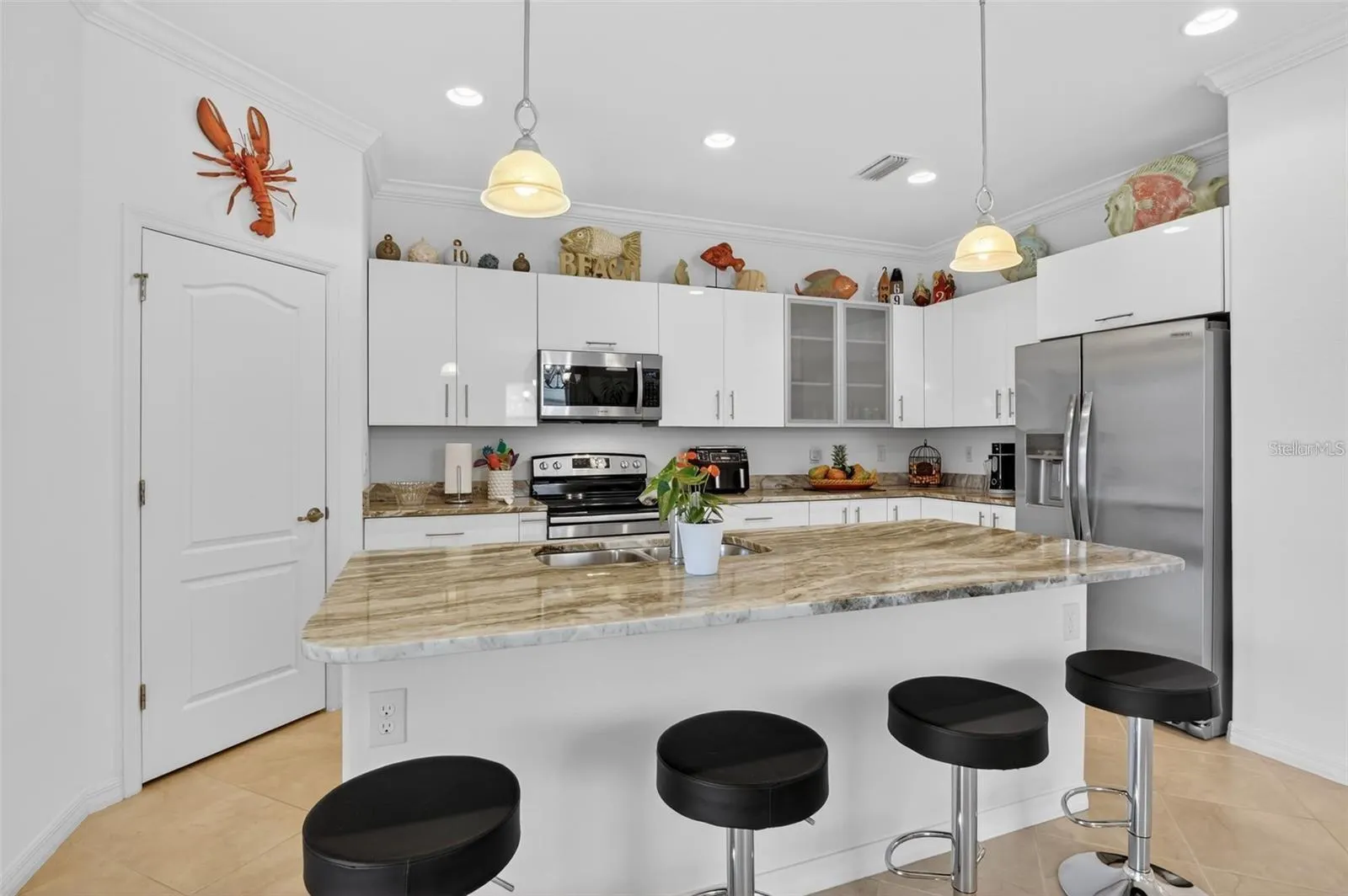 3535 DANDOLO CIR