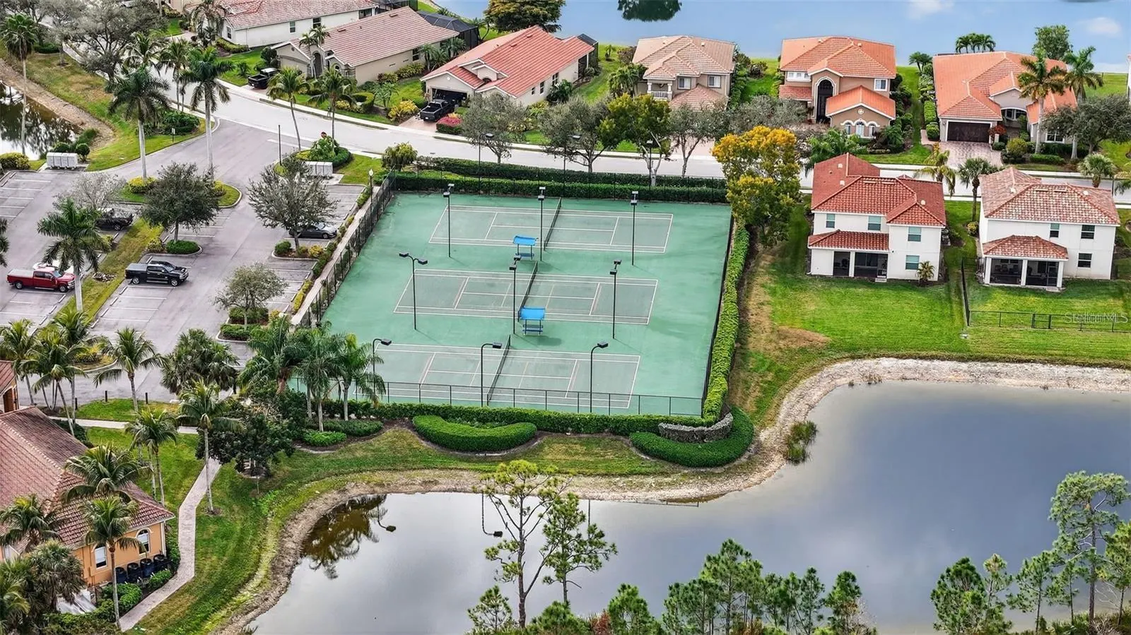 3535 DANDOLO CIR