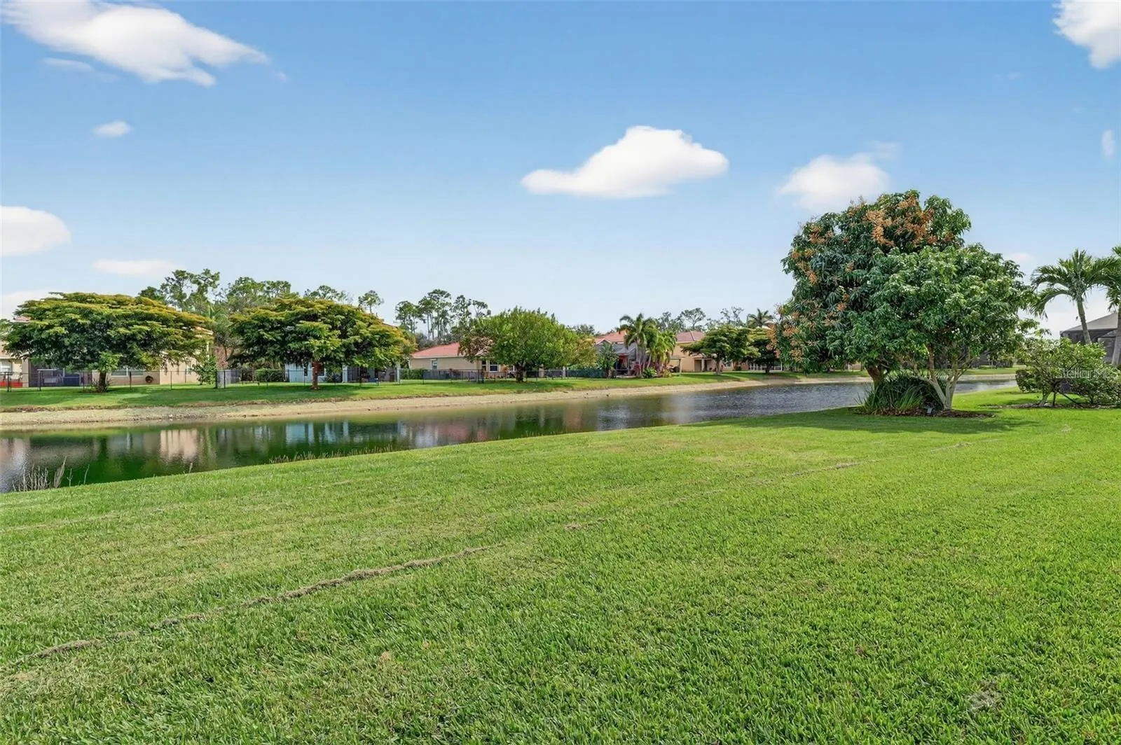 3535 DANDOLO CIR