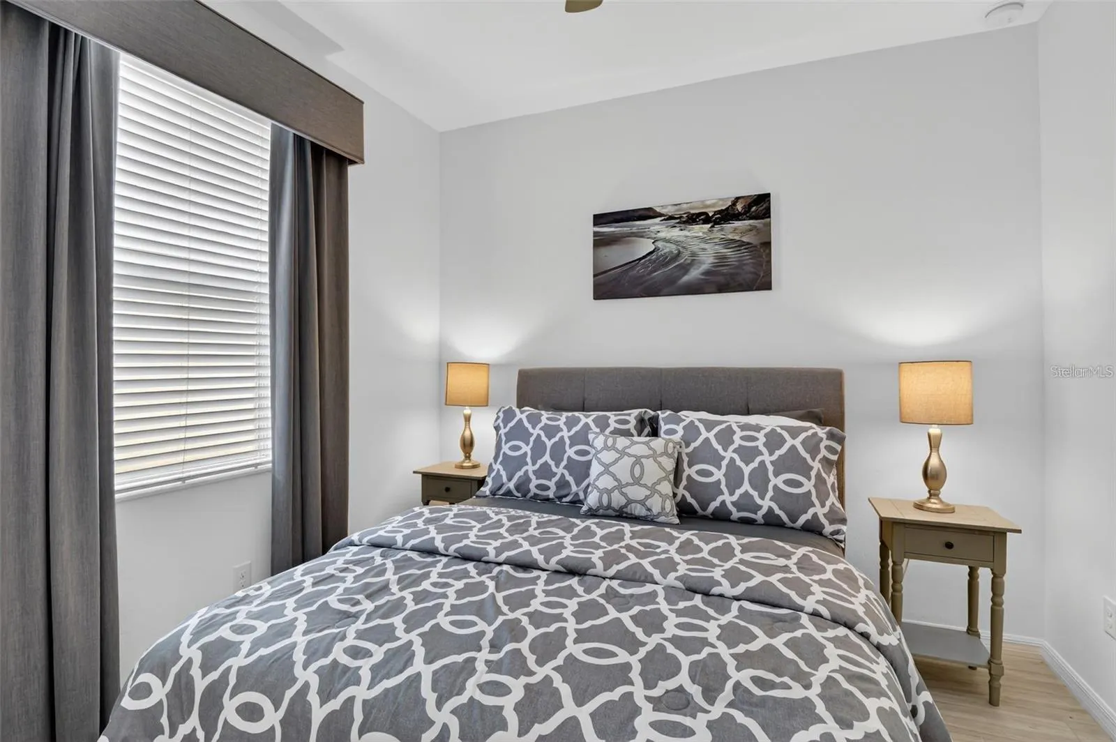 3535 DANDOLO CIR