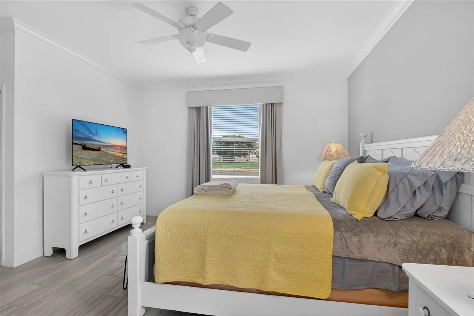 3535 DANDOLO CIR