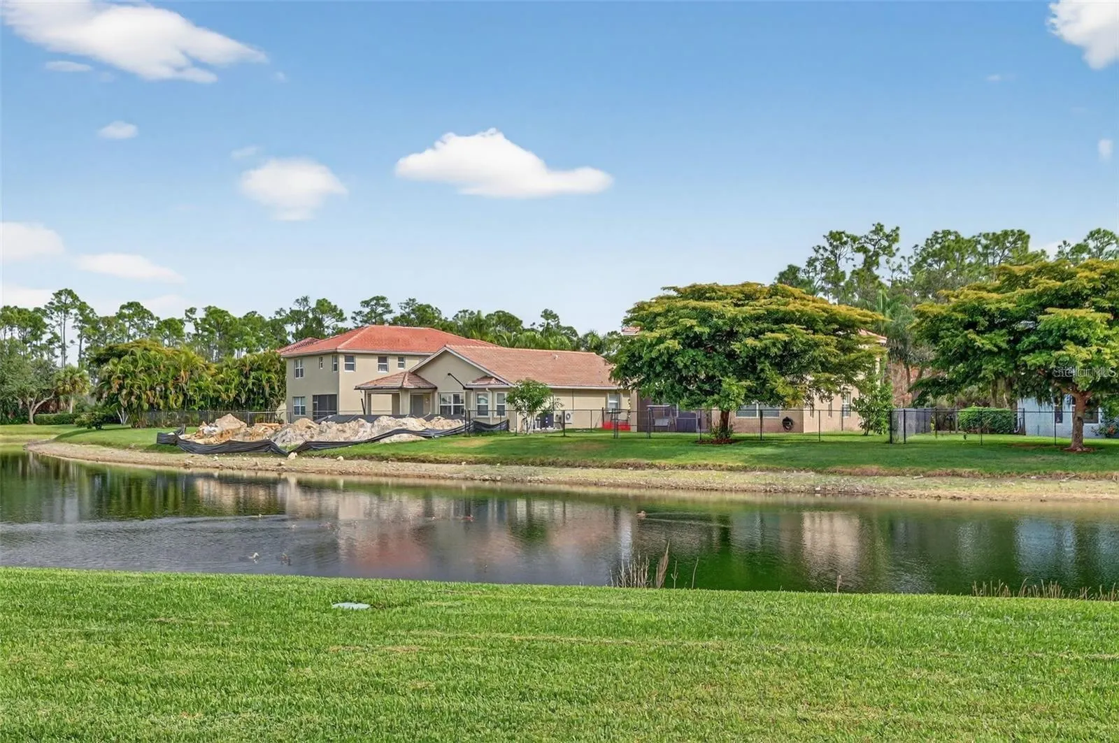 3535 DANDOLO CIR
