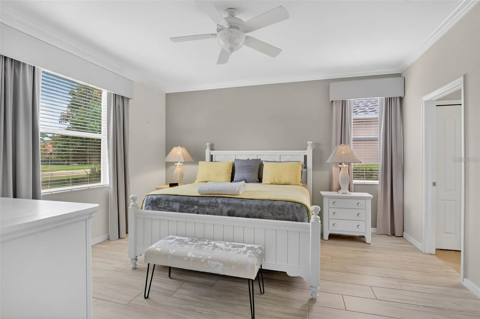 3535 DANDOLO CIR