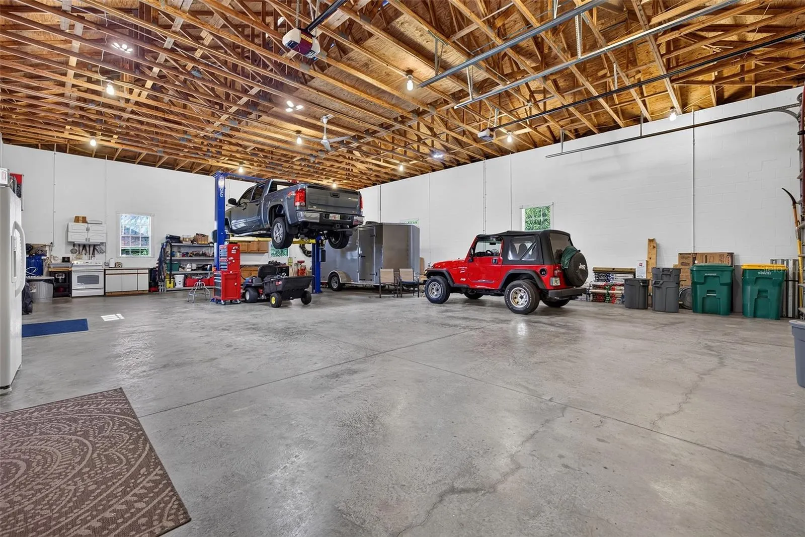 25186 ESTRADA CIR
