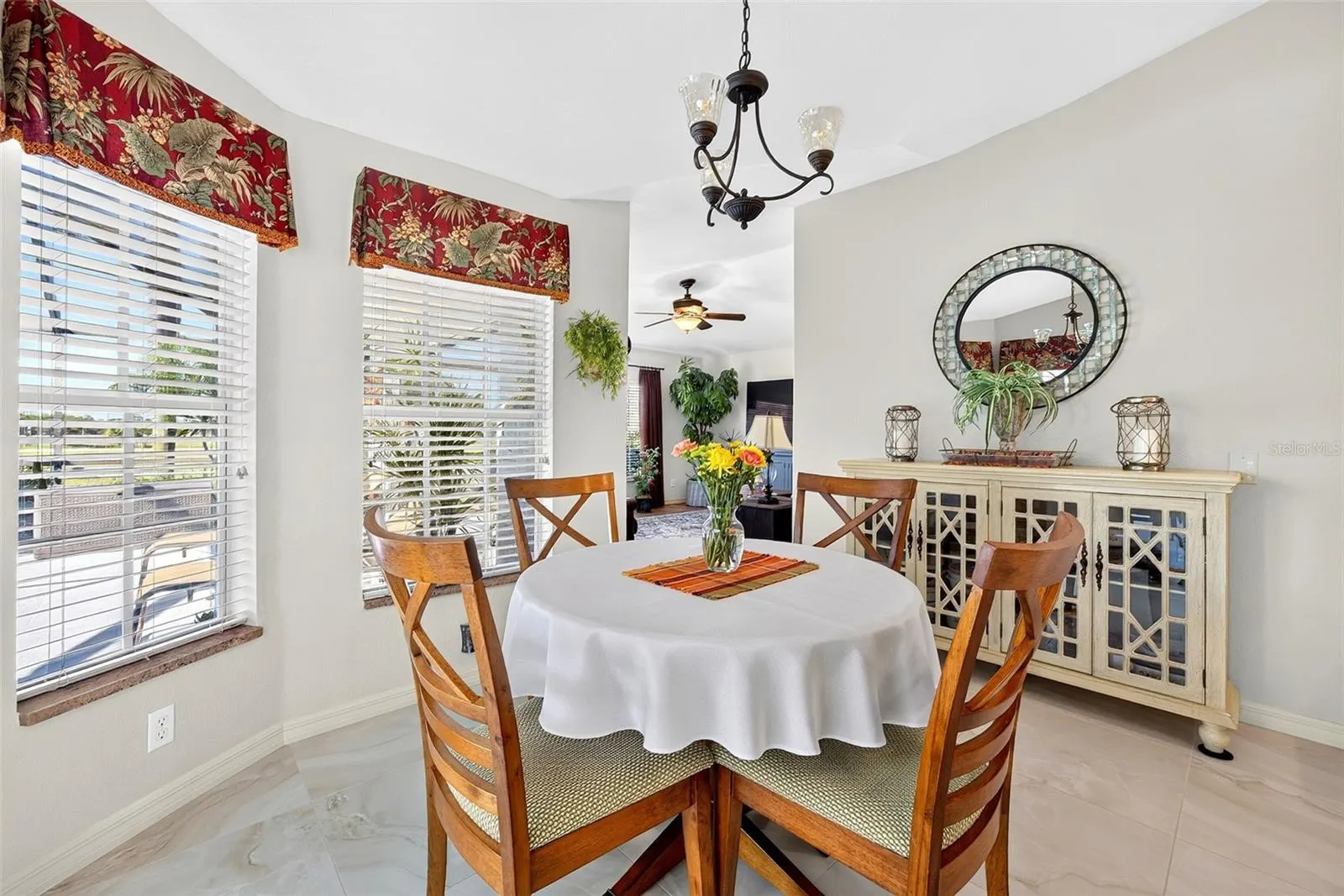 25186 ESTRADA CIR