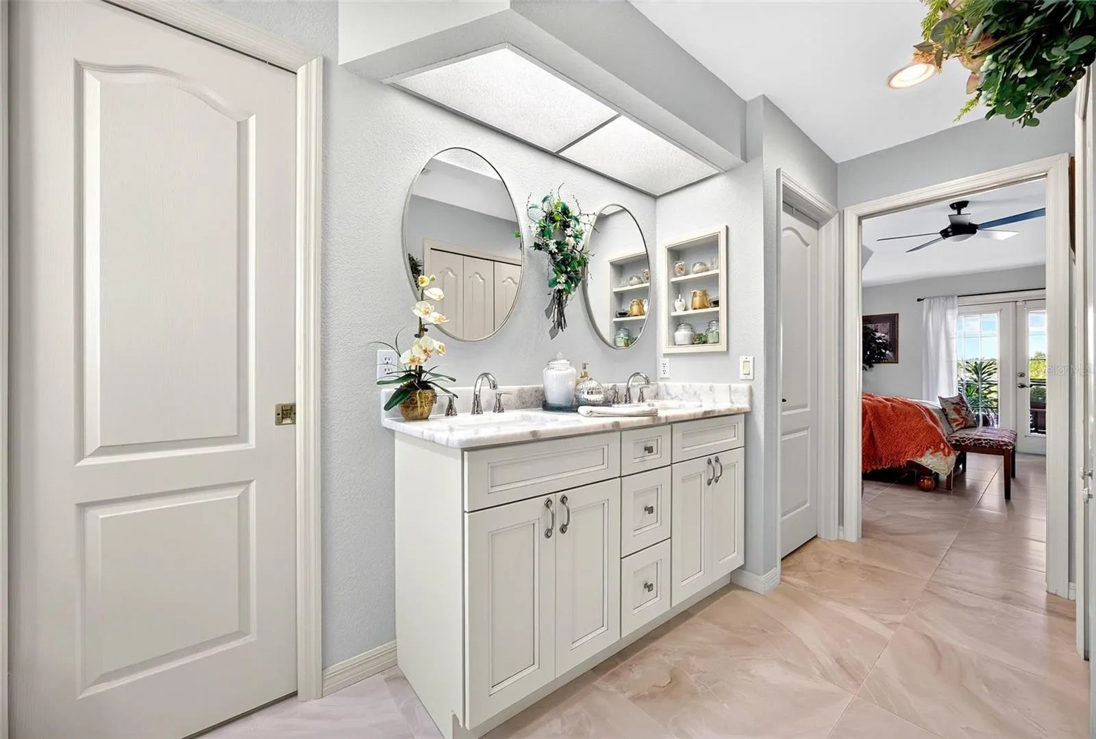 25186 ESTRADA CIR