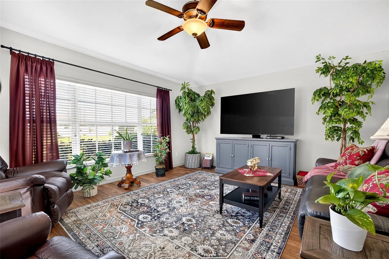 25186 ESTRADA CIR