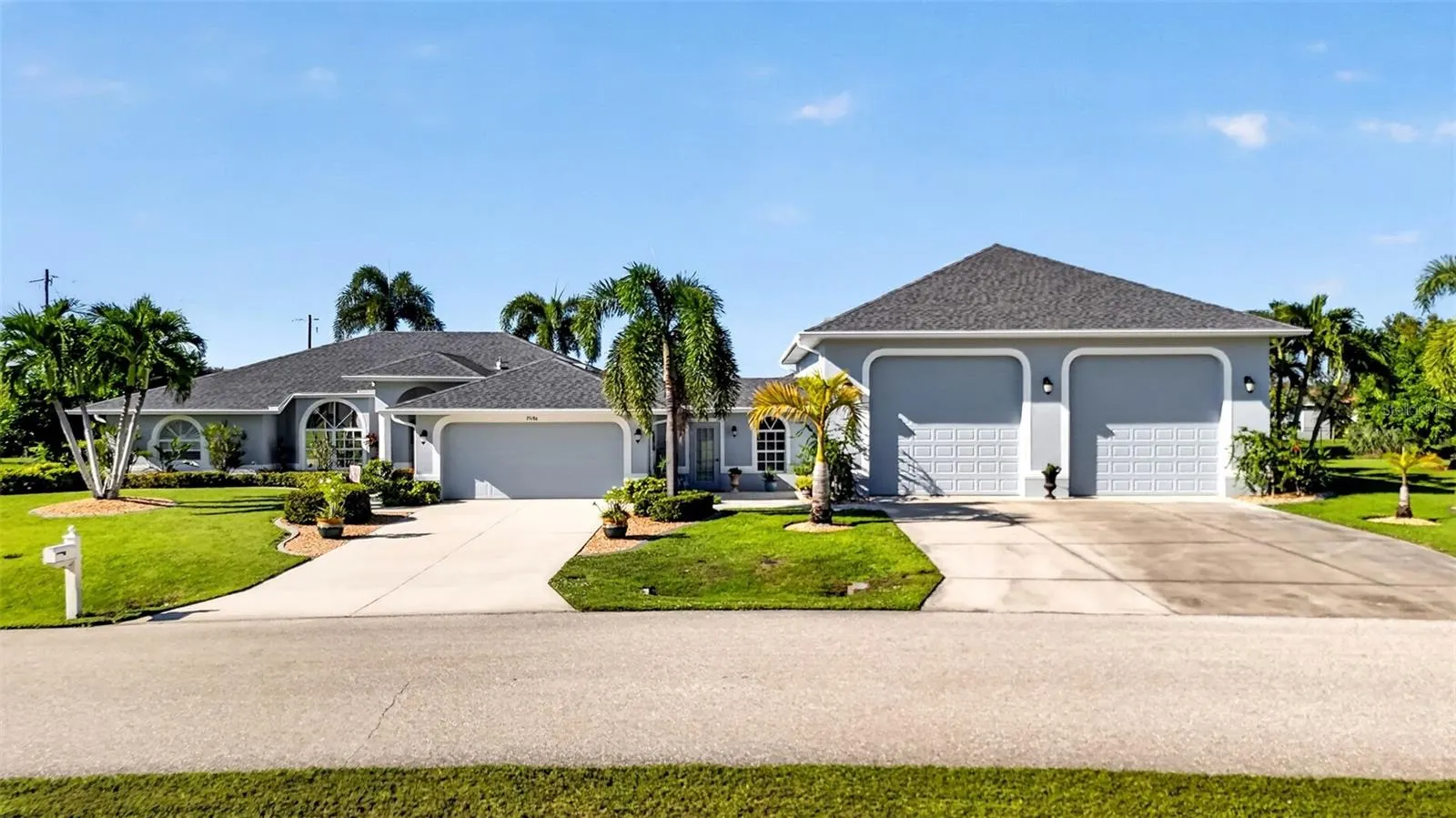 25186 ESTRADA CIR