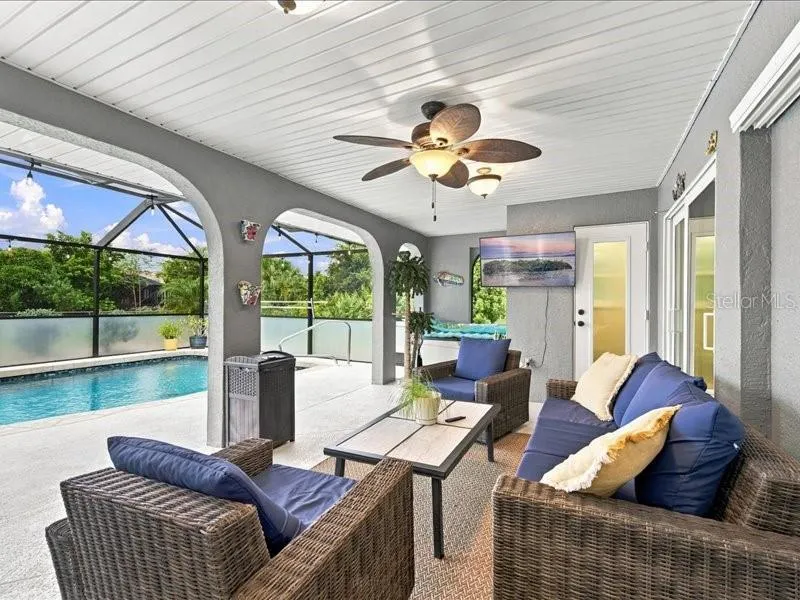 393 MALPELO AVE