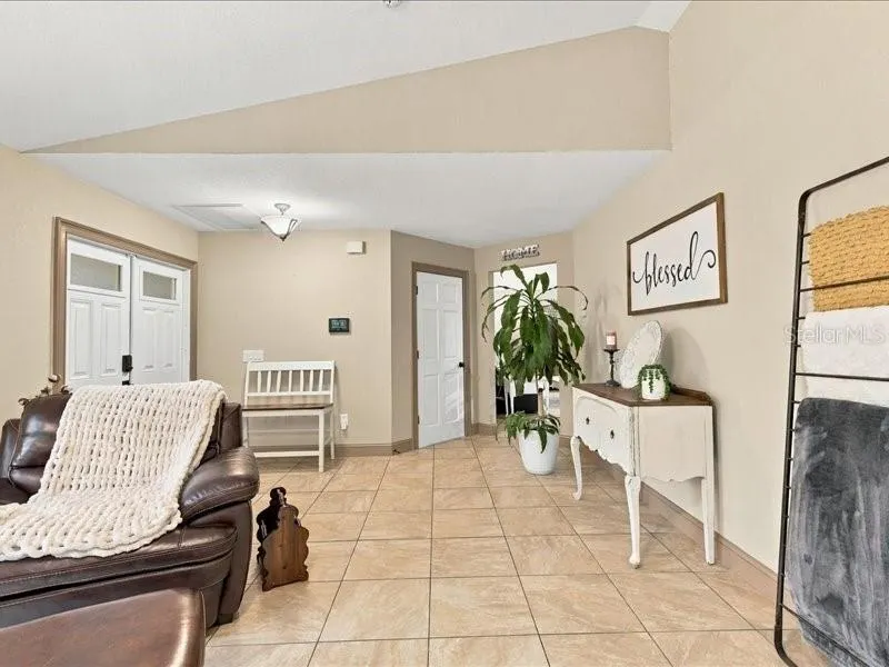 393 MALPELO AVE