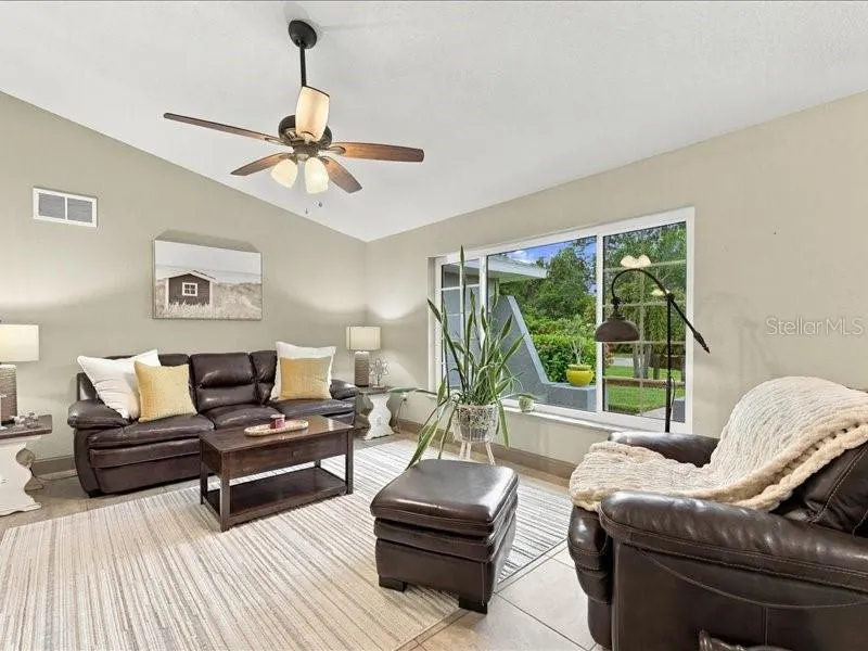 393 MALPELO AVE