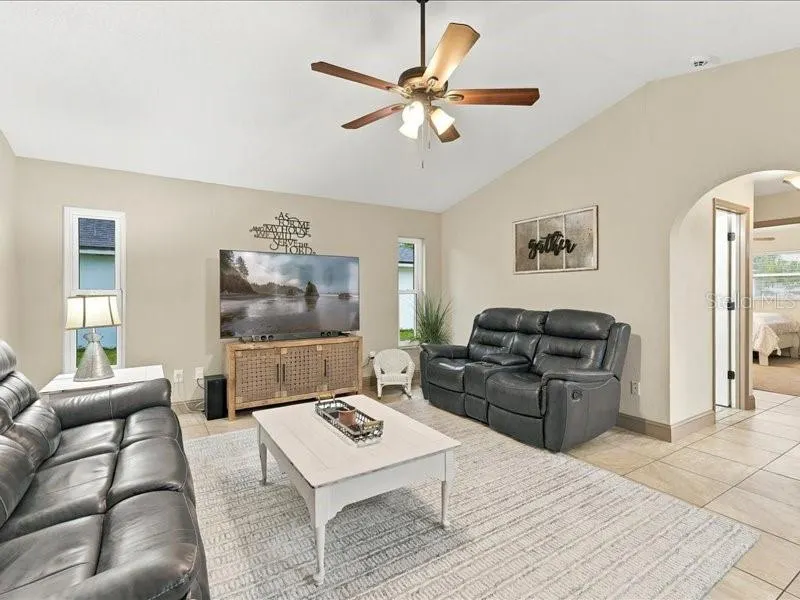 393 MALPELO AVE