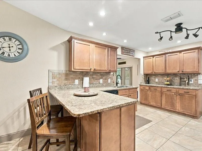 393 MALPELO AVE