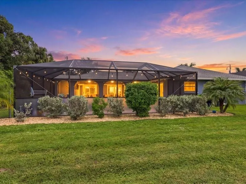 393 MALPELO AVE