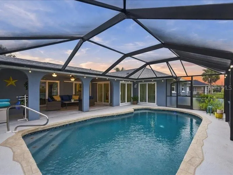 393 MALPELO AVE
