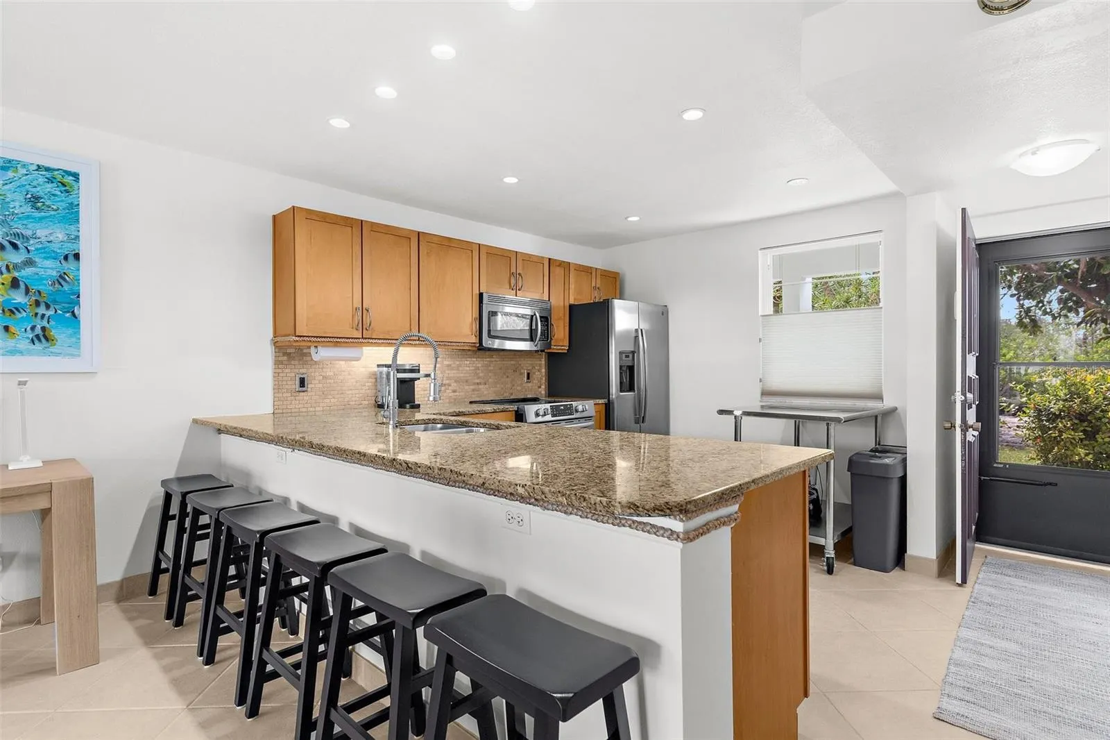 600 SUTTON PL #101B #101B